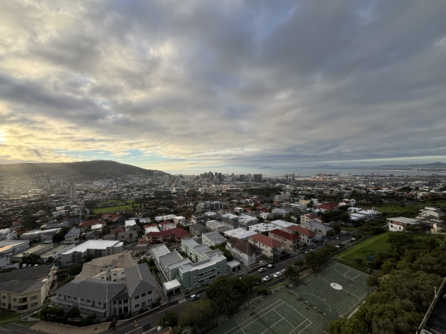To Let 2 Bedroom Property for Rent in Vredehoek Western Cape
